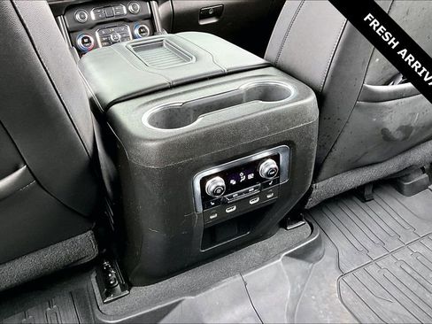 Used 2021 GMC Yukon XL AT4 w/ AT4 Premium Plus Package image 10