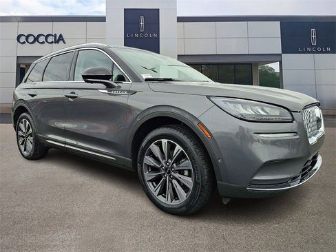 Certified 2022 Lincoln Corsair Reserve w/ Equipment Group 201A image 3