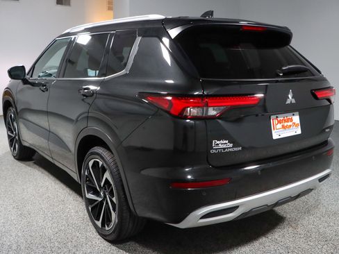 Used 2023 Mitsubishi Outlander SEL image 9