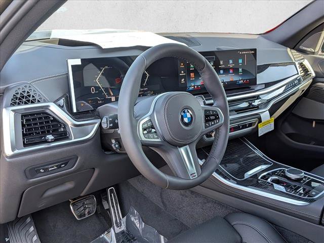 Used 2026 BMW X5 xDrive40i w/ M Sport Package AWD/4WD image 3