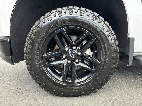 Used 2021 Chevrolet Silverado 1500 LT Trail Boss w/ Bed Protection Package AWD/4WD image 18