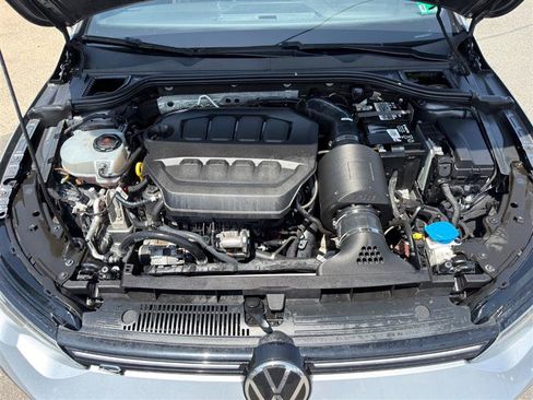 Used 2022 Volkswagen GTI SE FWD image 10