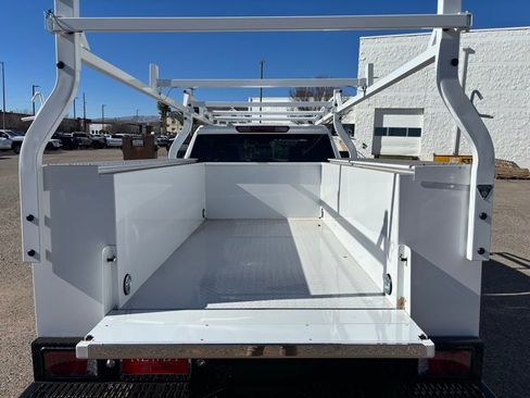 New 2026 GMC Sierra 2500 Pro w/ Convenience Package image 8