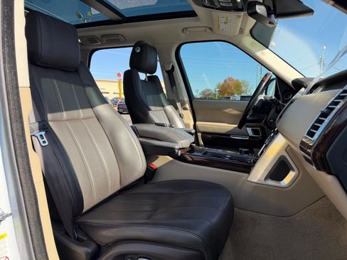 Used 2015 Land Rover Range Rover Supercharged AWD/4WD image 9