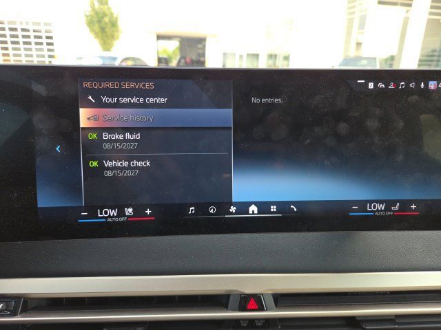 Certified 2024 BMW iX xDrive50 w/ Premium Package AWD/4WD image 9