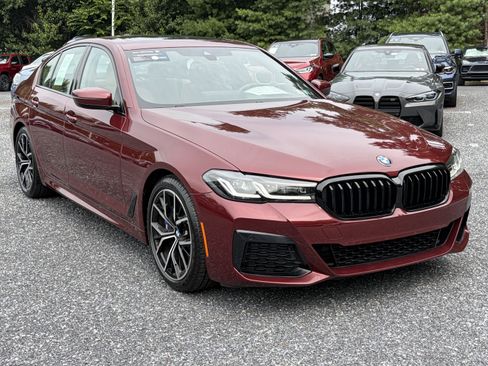 Used 2023 BMW 530i xDrive w/ M Sport Package AWD/4WD image 3
