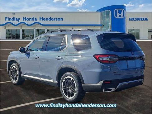 New 2026 Honda Pilot Touring image 2