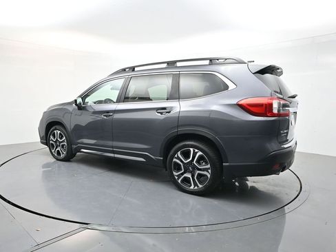 Used 2024 Subaru Ascent Limited w/ Technology Package AWD/4WD image 5