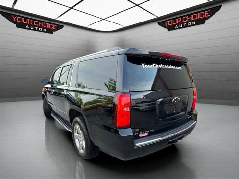 Used 2020 Chevrolet Suburban Premier AWD/4WD image 3