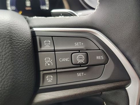 New 2026 Jeep Grand Cherokee Altitude AWD/4WD image 15