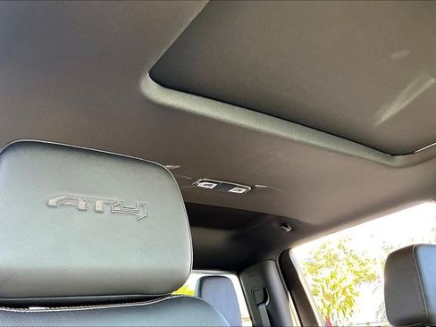 Used 2025 GMC Sierra 2500 AT4 w/ AT4 Premium Plus Package image 26