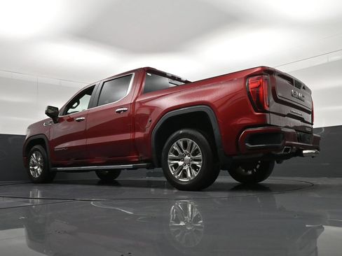 Used 2019 GMC Sierra 1500 Denali w/ Technology Package AWD/4WD image 25