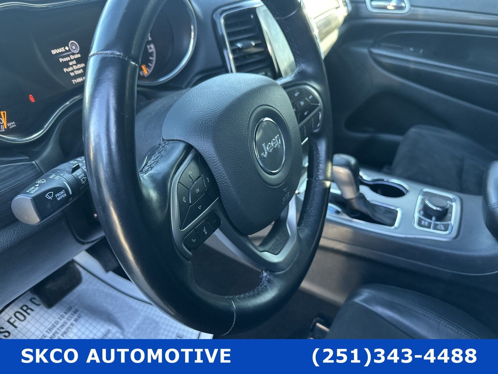 Used 2022 Jeep Grand Cherokee Laredo X AWD/4WD image 19
