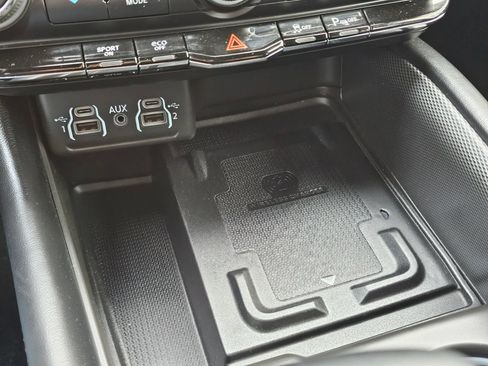 Used 2021 Dodge Durango R/T w/ Blacktop Package AWD/4WD image 22