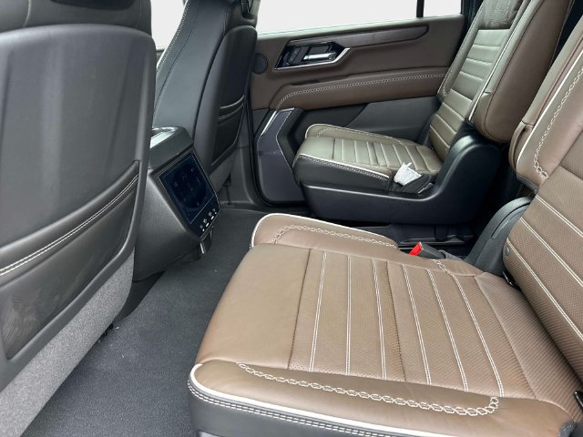 New 2027 GMC Yukon XL Denali Ultimate AWD/4WD image 14