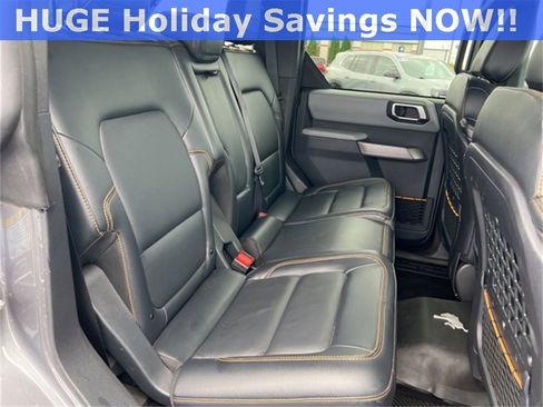 Used 2023 Ford Bronco Badlands w/ Sasquatch Package image 35