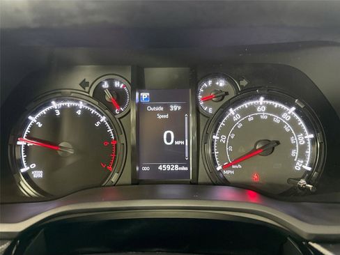 Certified 2024 Toyota 4Runner SR5 image 18