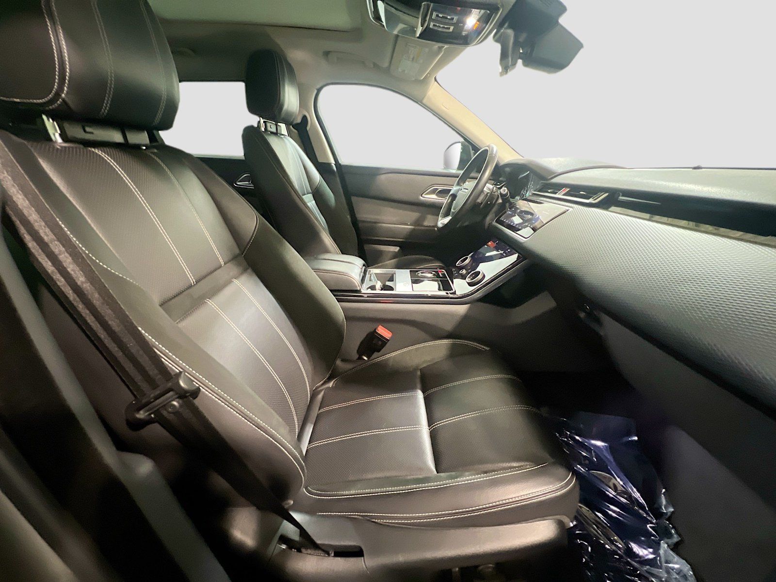 Used 2020 Land Rover Range Rover Velar S AWD/4WD image 23