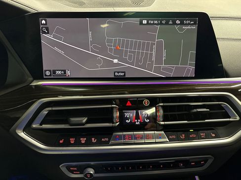 Used 2021 BMW X5 xDrive40i w/ Premium Package image 35