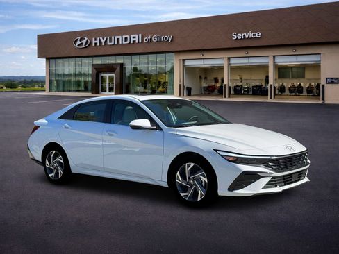 New 2026 Hyundai Elantra Limited FWD image 10
