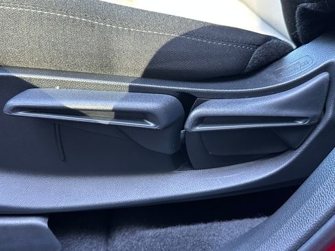 Certified 2025 Honda CR-V LX image 25