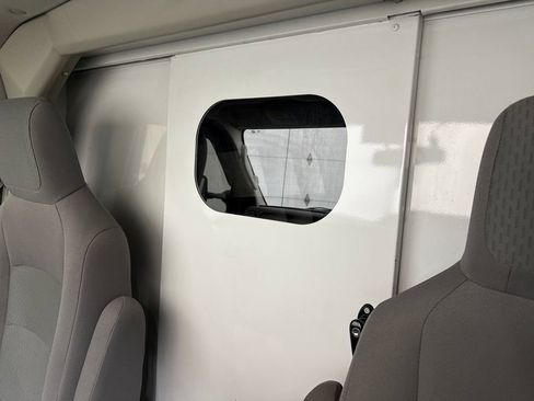 Used 2016 Ford E-350 and Econoline 350 Super Duty RWD image 21