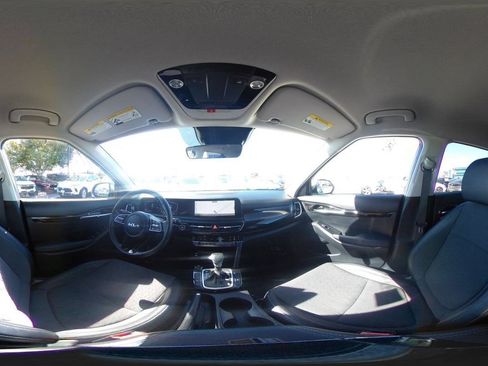 Used 2025 Kia Seltos S FWD image 44