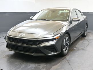 Certified 2024 Hyundai Elantra SEL w/ Convenience Package video 1