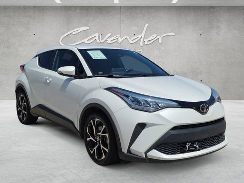 Used 2021 Toyota C-HR XLE FWD image 2