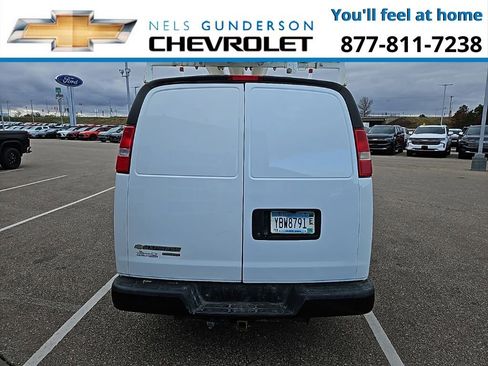 Used 2015 Chevrolet Express 3500 image 5