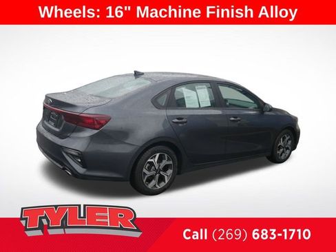 Used 2021 Kia Forte LXS FWD image 8