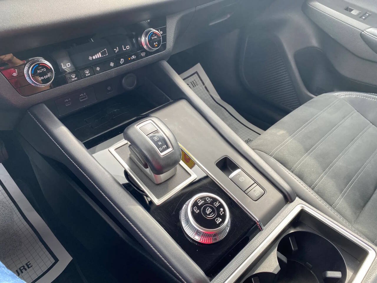 Used 2022 Mitsubishi Outlander SE AWD/4WD image 19