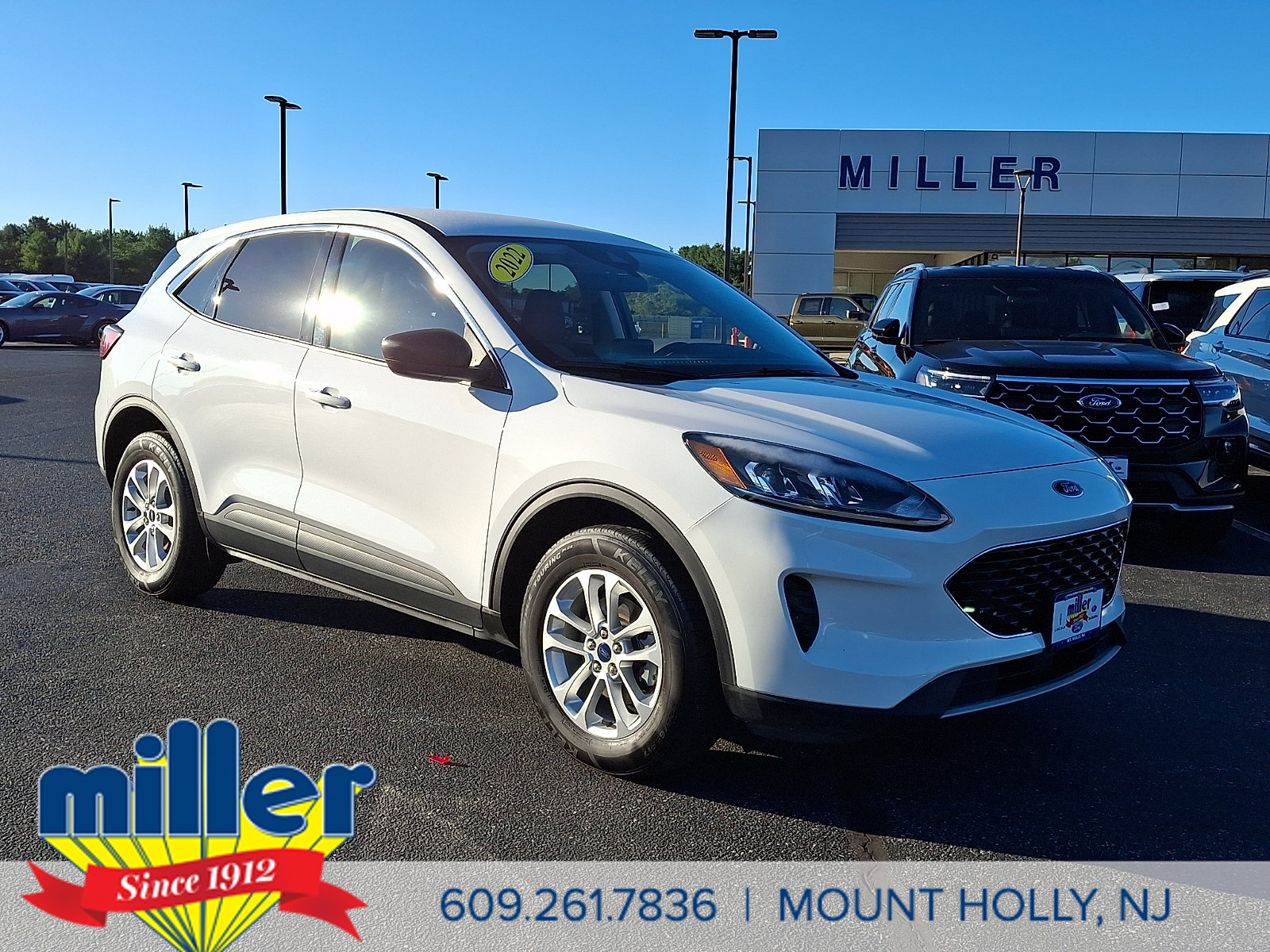 Certified 2022 Ford Escape SE AWD/4WD image 1