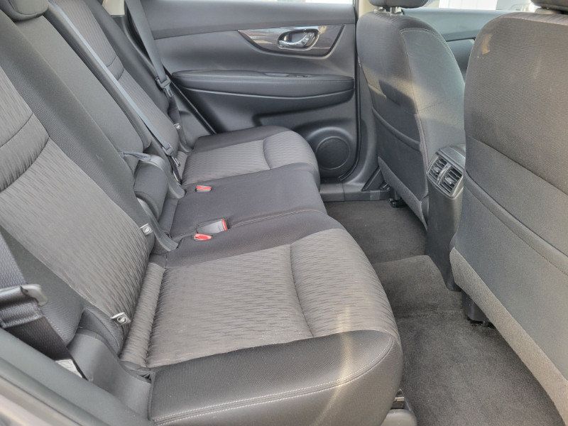 Used 2017 Nissan Rogue S FWD image 23