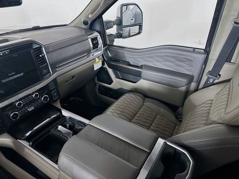New 2026 Ford F450 Platinum w/ Platinum Plus Package AWD/4WD image 25