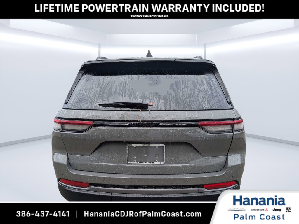 New 2027 Jeep Grand Cherokee Altitude RWD image 4