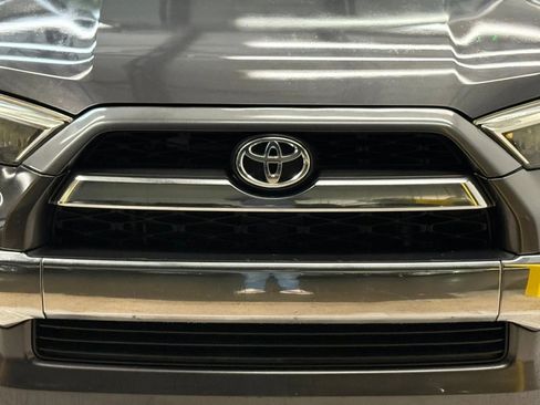 Used 2016 Toyota 4Runner Limited image 5