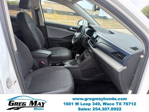 Used 2022 Volkswagen Taos SE FWD image 29