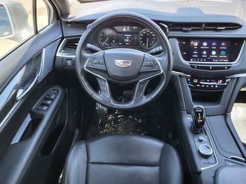 Used 2020 Cadillac XT5 Premium Luxury FWD image 26