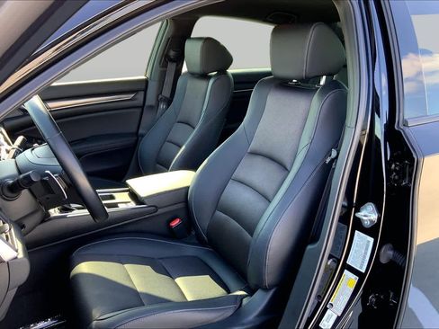 Used 2020 Honda Accord Sport image 7