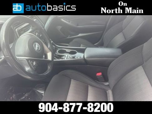 Used 2017 Nissan Maxima 3.5 S FWD image 18