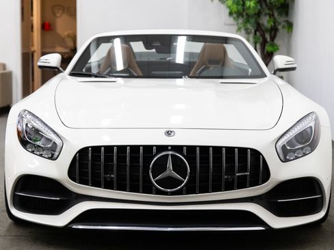 Used 2018 Mercedes-Benz AMG GT C image 11