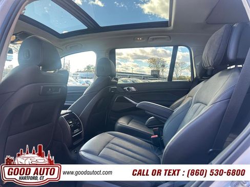 Used 2021 BMW X7 xDrive40i w/ Executive Package image 12