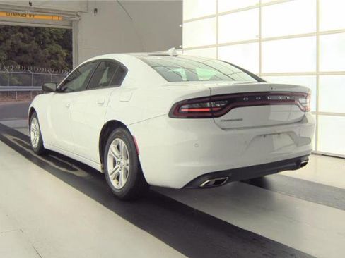 Used 2023 Dodge Charger SXT RWD image 4