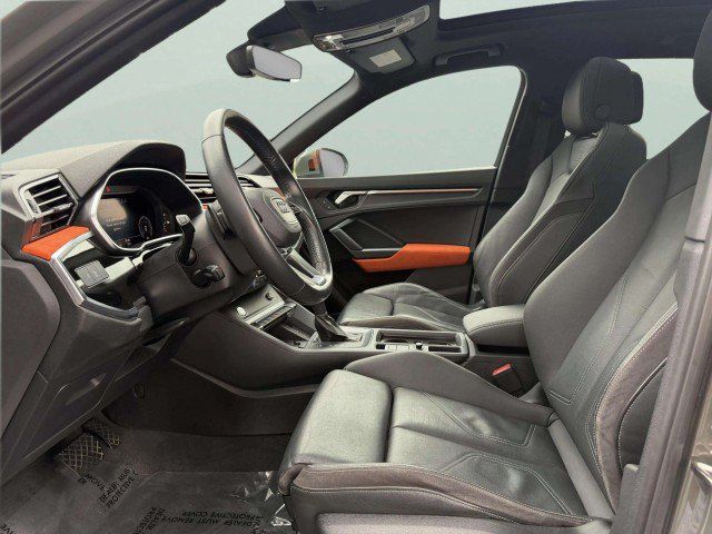 Used 2019 Audi Q3 2.0T Premium Plus w/ Premium Plus Package AWD/4WD image 18