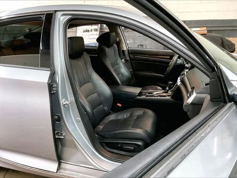 Used 2018 Honda Accord EX-L image 9