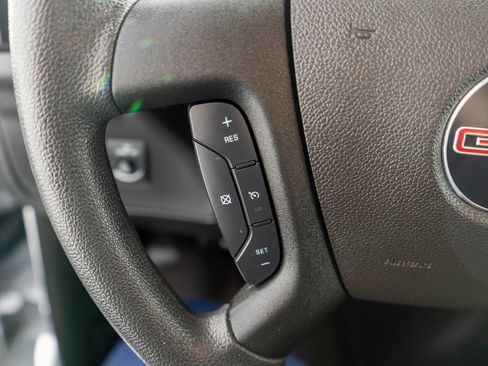 Used 2024 GMC Savana 2500 w/ Driver Convenience Package image 14