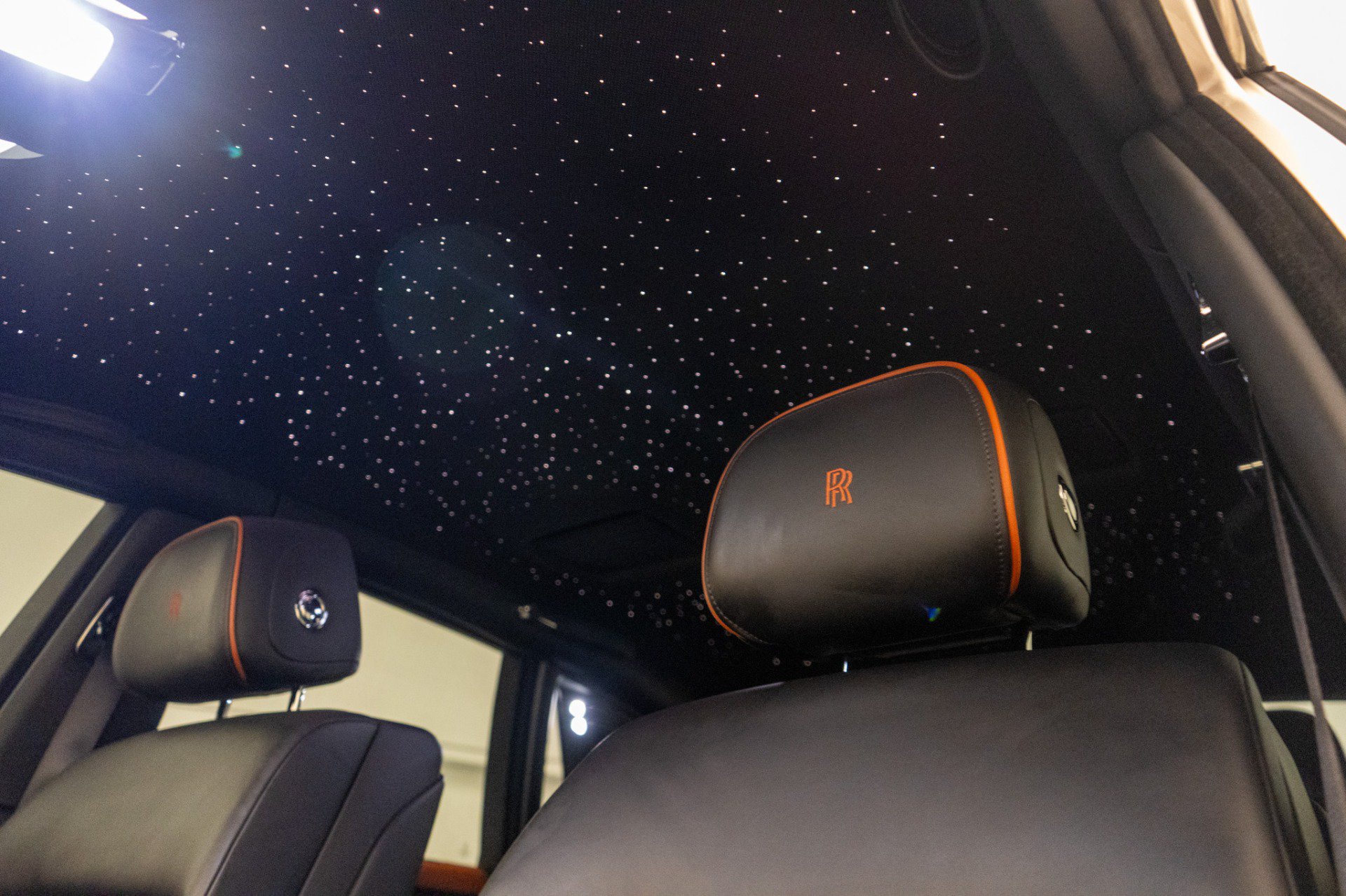 Used 2019 Rolls-Royce Phantom Sedan RWD image 18