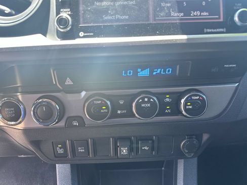 Used 2023 Toyota Tacoma SR5 w/ Technology Package AWD/4WD image 25