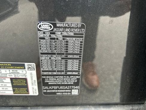 Used 2025 Land Rover Range Rover Long Wheelbase SE AWD/4WD image 12